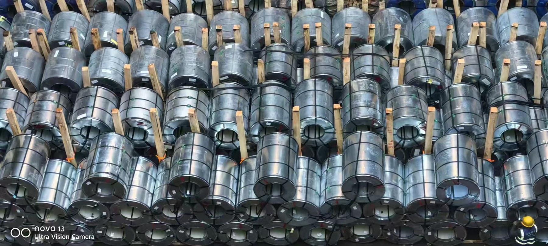 Kenya 4,000 Tons Steel Coils photo 1