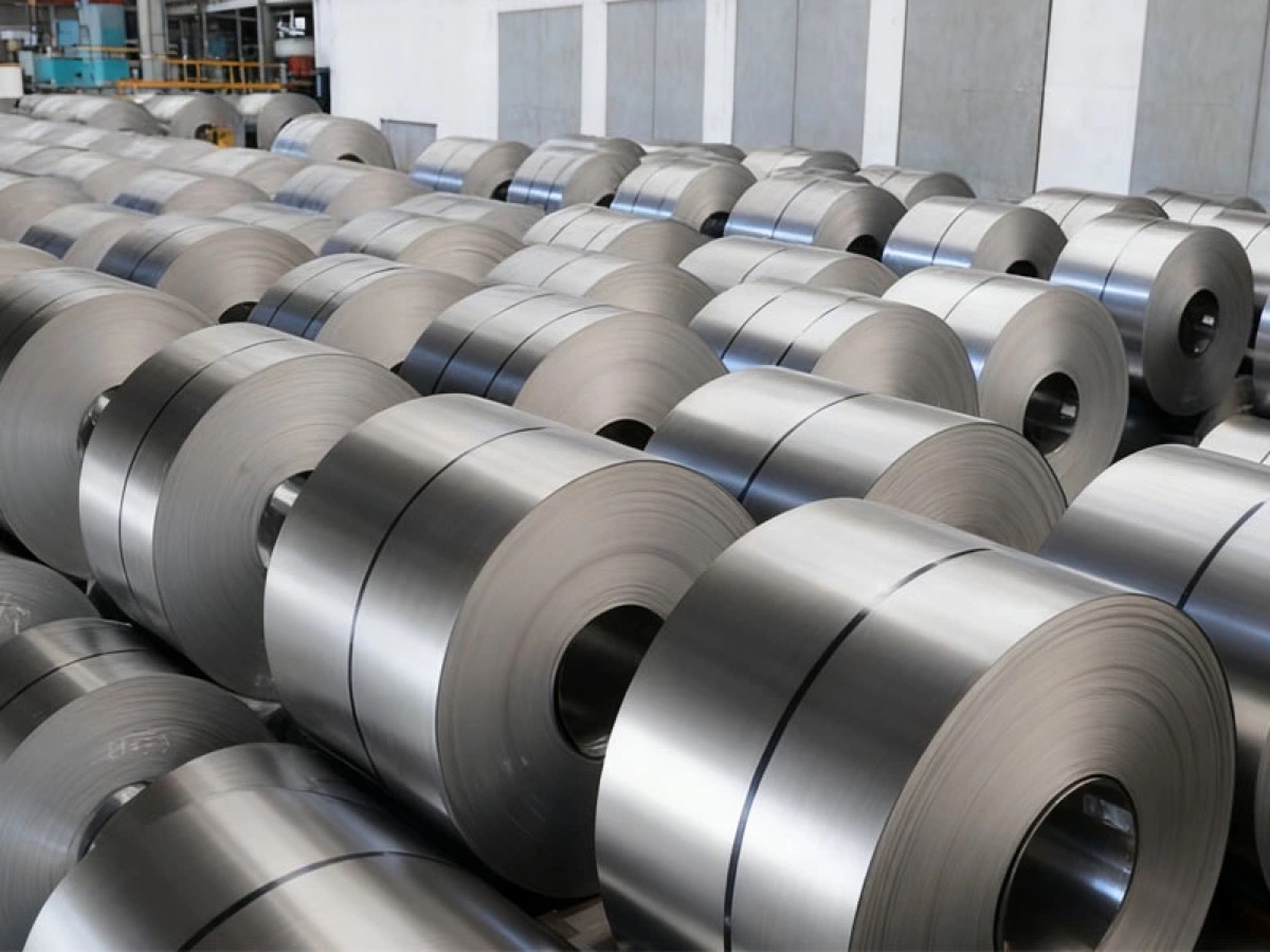 Cold rolled coils in warehouse