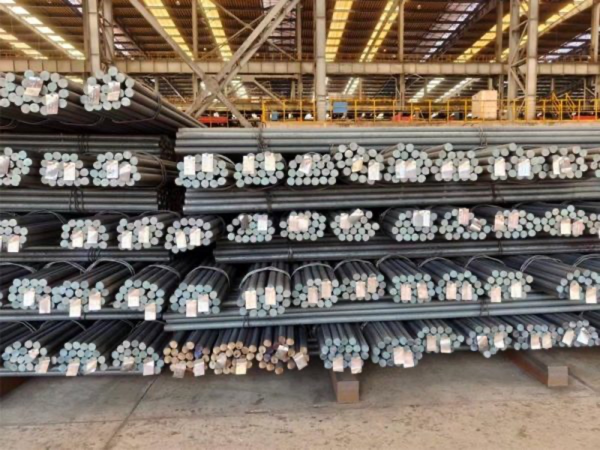 Round steel bar warehouse stock