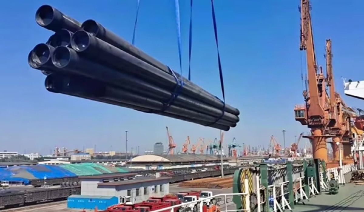 Drill pipe port lifting